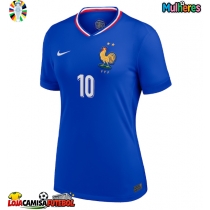 Camisa de Futebol França Kylian Mbappe #10 Equipamento Principal Mulheres Europeu 2024 Manga Curta